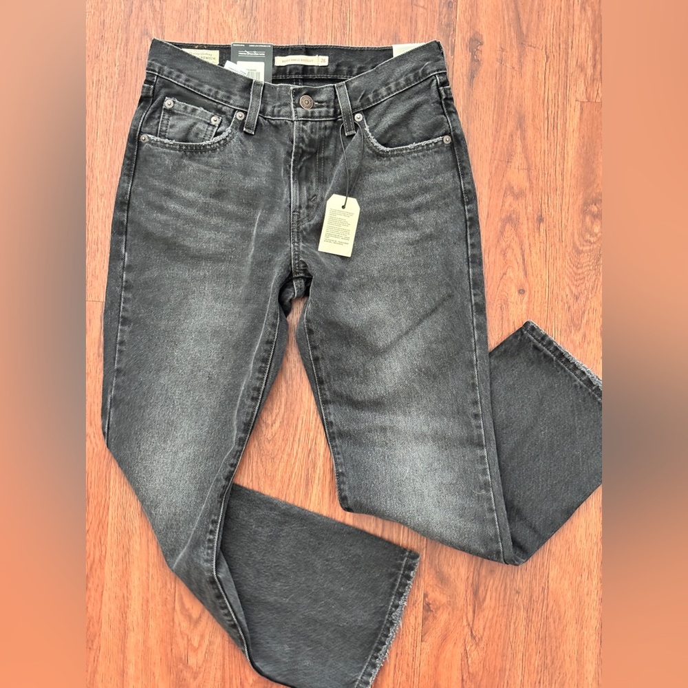 Levi's Middy Ankle Bootcut Black Washed Jeans Women’s size 26